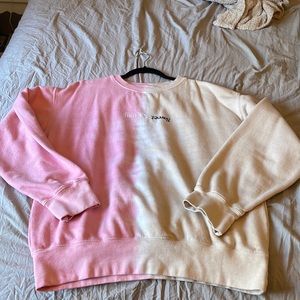 Sweetener/thank u next world tour crewneck merch